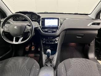 Peugeot 208 1.2 PureTech Allure 5-drs Navi Clima picture 11