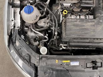 Volkswagen Polo 1.2 TSI 5-drs Airco picture 15