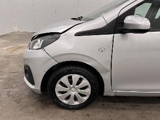 Peugeot 108 1.0 e-VTi Active 5-drs Airco picture 19