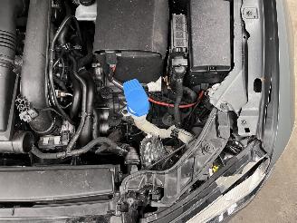 Audi A3 Limousine 1.4 TFSI S-Tronic S-Line Navi Clima picture 17