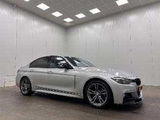 skadebil auto BMW 3-serie 318i Autom. M-Sport Shadow Navi Clima 2018/11