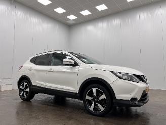skadebil auto Nissan Qashqai 1.2 N-Connecta Panoramadak Navi Clima 2017/5
