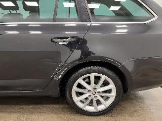 Skoda Octavia Combi 1.6 TDI Greentech JOY Navi Clima picture 16