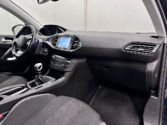 Peugeot 308 SW 1.2 PureTech Style Navi Clima picture 13