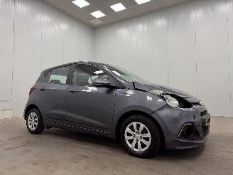 uszkodzony samochody osobowe Hyundai I-10 1.0i i-Motion Comfort Plus Airco 2013/10