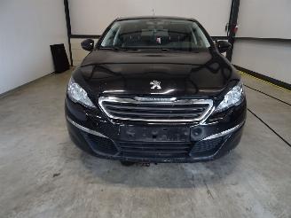 Salvage car Peugeot 308 SW 1.6 HDI 2014/11
