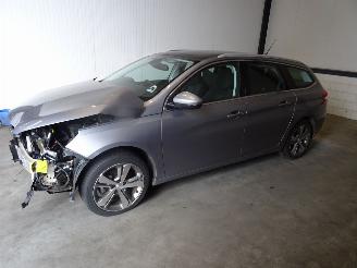demontáž osobní automobily Peugeot 308 1.2 THP 2019/1