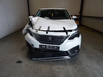 Peugeot 5008 1.2 THP picture 4