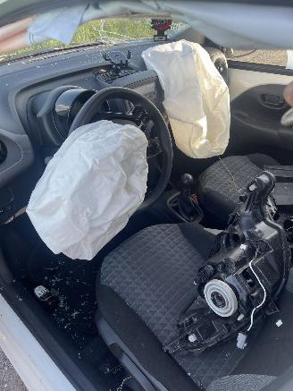 Peugeot 108 1.0 e-VTI Active picture 5