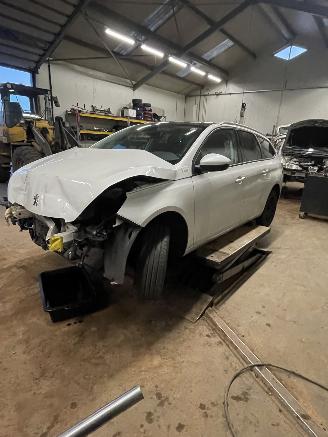 Auto da rottamare Peugeot 308 308 sw 1.6 ehdi 2015/1
