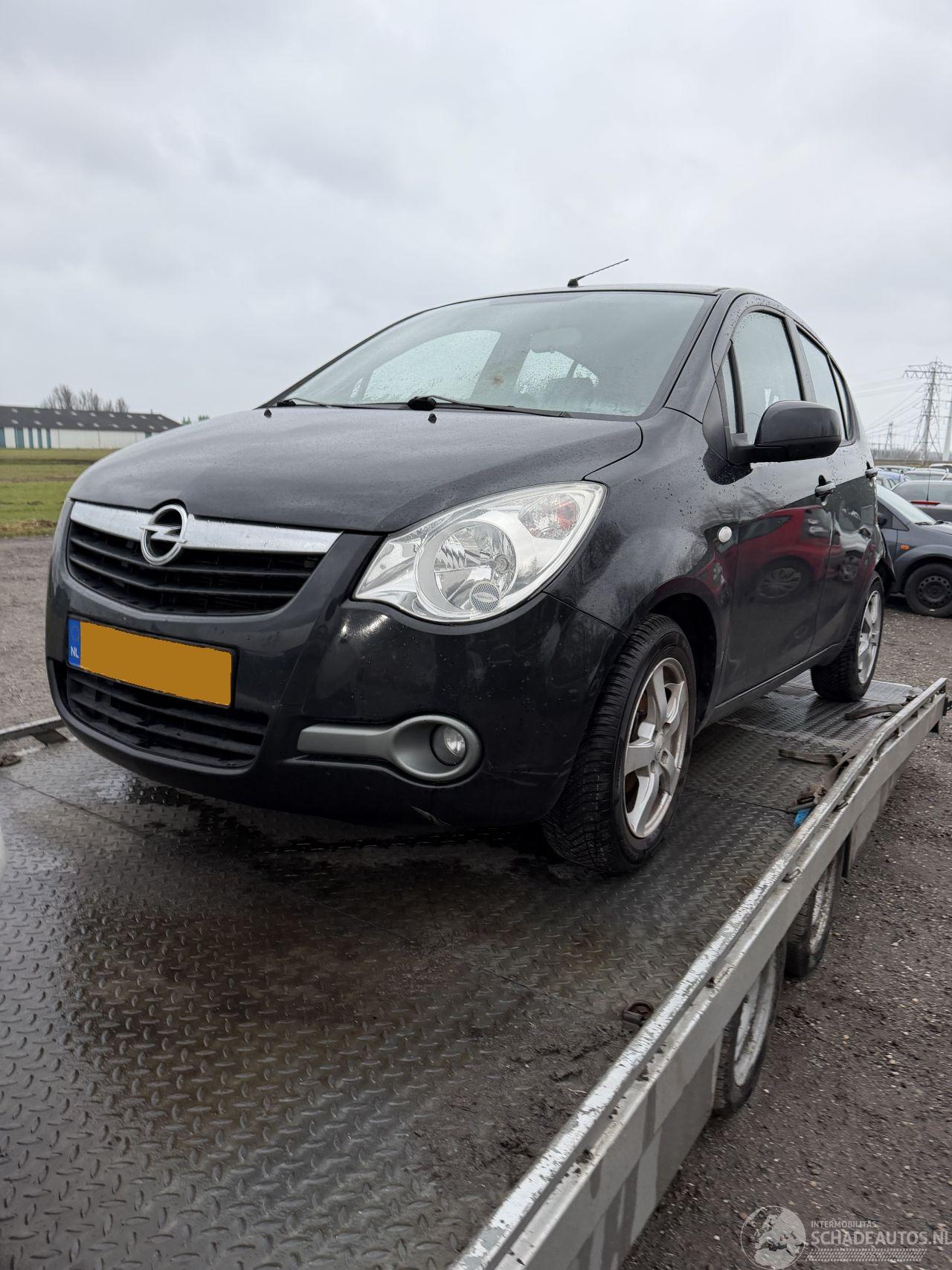 Opel Agila 1.0