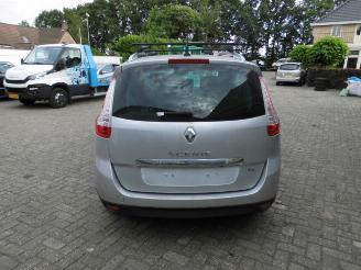 Renault Scenic  picture 5