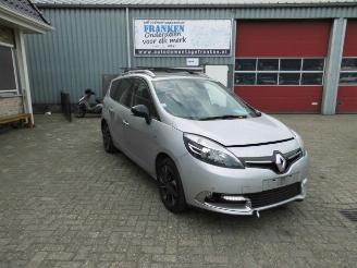 Renault Scenic  picture 1