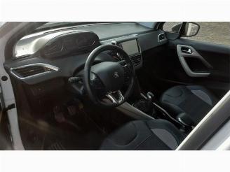 Peugeot 2008  picture 4