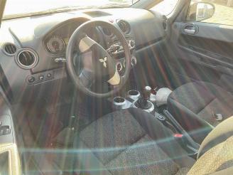 Mitsubishi Colt  picture 4