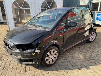 Mitsubishi Colt  picture 3