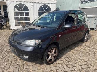 Mazda 2  picture 3