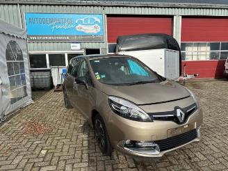 Vrakbiler auto Renault Scenic Scenic III (JZ), MPV, 2009 / 2016 1.5 dCi 110 2014/1