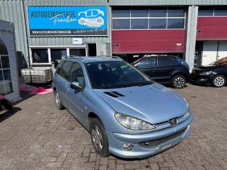 demontáž osobní automobily Peugeot 206 206 SW (2E/K), Combi, 2002 / 2007 1.4 2006/11