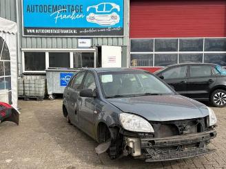 Auto da rottamare Kia Rio Rio II (DE), Hatchback, 2005 / 2011 1.4 16V 2006/11