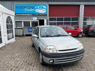 Autoverwertung Renault Clio Clio II (BB/CB), Hatchback, 1998 / 2016 1.2 2000/6