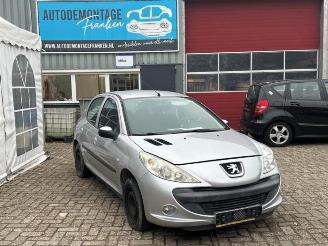 Vrakbiler auto Peugeot 206 206+ (2L/M), Hatchback, 2009 / 2013 1.1 XR,XS 2010/6