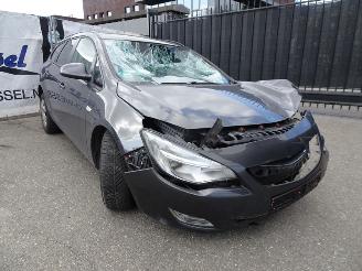 Opel Astra 1.6 Sports Tourer picture 2