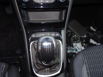 Opel Astra 1.2 Turbo Sport Tourer Elegance picture 6