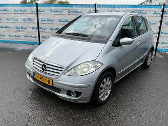 begagnad bil auto Mercedes A-klasse 170 Elegance 2005/8
