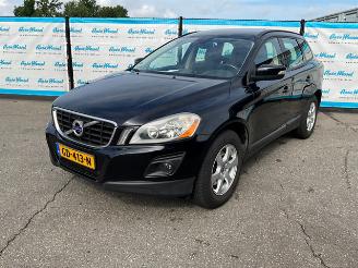 skadebil auto Volvo Xc-60 2.4 Momentum 2009/6