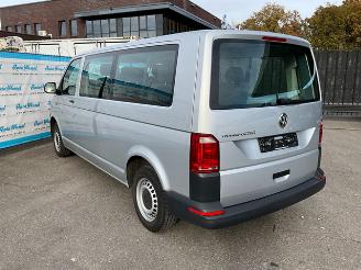 Volkswagen Transporter 2.0 TDi Kombi picture 4
