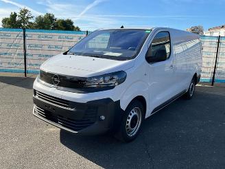 skadebil bedrijf Opel Vivaro 2.0 L3H1 2024/5