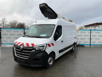 skadebil vrachtwagen Renault Master 2.3 Hoogwerker 2022/4