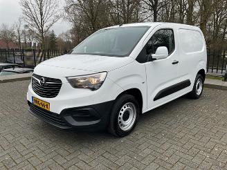 begagnad bil auto Opel Combo 1.5 Edition L1H1 2020/10