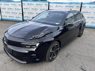 damaged passenger cars Opel Astra Sports Tourer GS Hybrid (107kW) eDCT Automatik Pano 2025/6