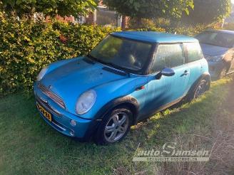 Vrakbiler auto Mini One Mini One/Cooper (R50), Hatchback, 2001 / 2007 1.6 16V One 2006/3
