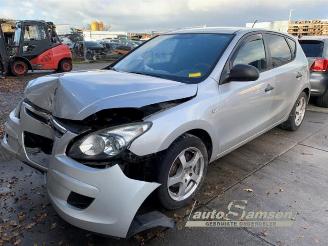 demontáž osobní automobily Hyundai I-30 i30 (FD), Hatchback, 2007 / 2011 1.4 CVVT 16V 2010/2