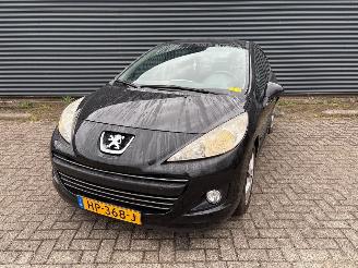 škoda osobní automobily Peugeot 207  2010/1