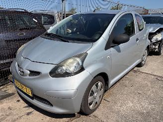 krockskadad bil auto Toyota Aygo  2008/3