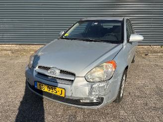 Coche accidentado Hyundai Accent  2006/9