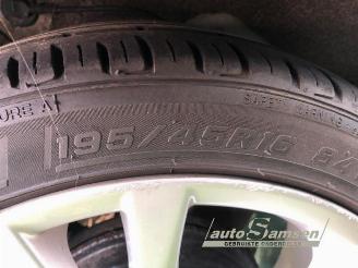 Mazda 2 2 (DE), Hatchback, 2007 / 2015 1.3 16V S-VT High Power picture 12