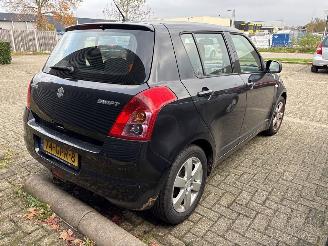 Suzuki Swift  picture 4