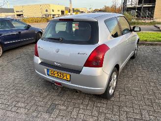 Suzuki Swift  picture 4