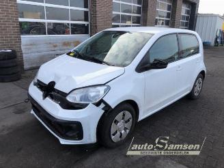 Vrakbiler auto Volkswagen Up! Up! (121), Hatchback, 2011 1.0 12V 60 2020/1