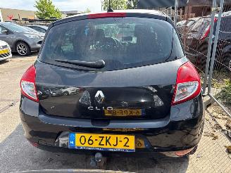 Renault Clio  picture 5