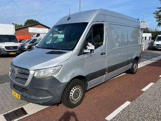 skadebil bedrijf Mercedes Sprinter 314 CDI 105KW L2H2 AUTOM. AIRCO KLIMA NAVI CAMERA 2019/1