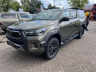 krockskadad bil bedrijf Toyota Hilux 2.8 D-4D 150KW DOUBLE CAB.  AUT. NAVI KLIMA LEER. 4WD 2023/3