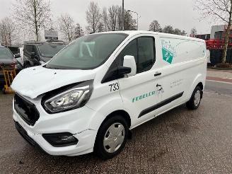 Vaurioauto  commercial vehicles Ford Transit Custom 2.0 TDCI 96KW L2H1 LANG AUTOMAAT AIRCO KLIMA EURO6 2023/6