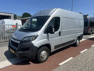 danneggiata veicoli commerciali Peugeot Boxer 2.0 BLUEHDI 120KW L2H2  AIRCO KLIMA EURO6 2019/12