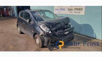 Salvage car Chevrolet Spark Spark (M300), Hatchback, 2010 1.0 16V Bifuel 2013/1